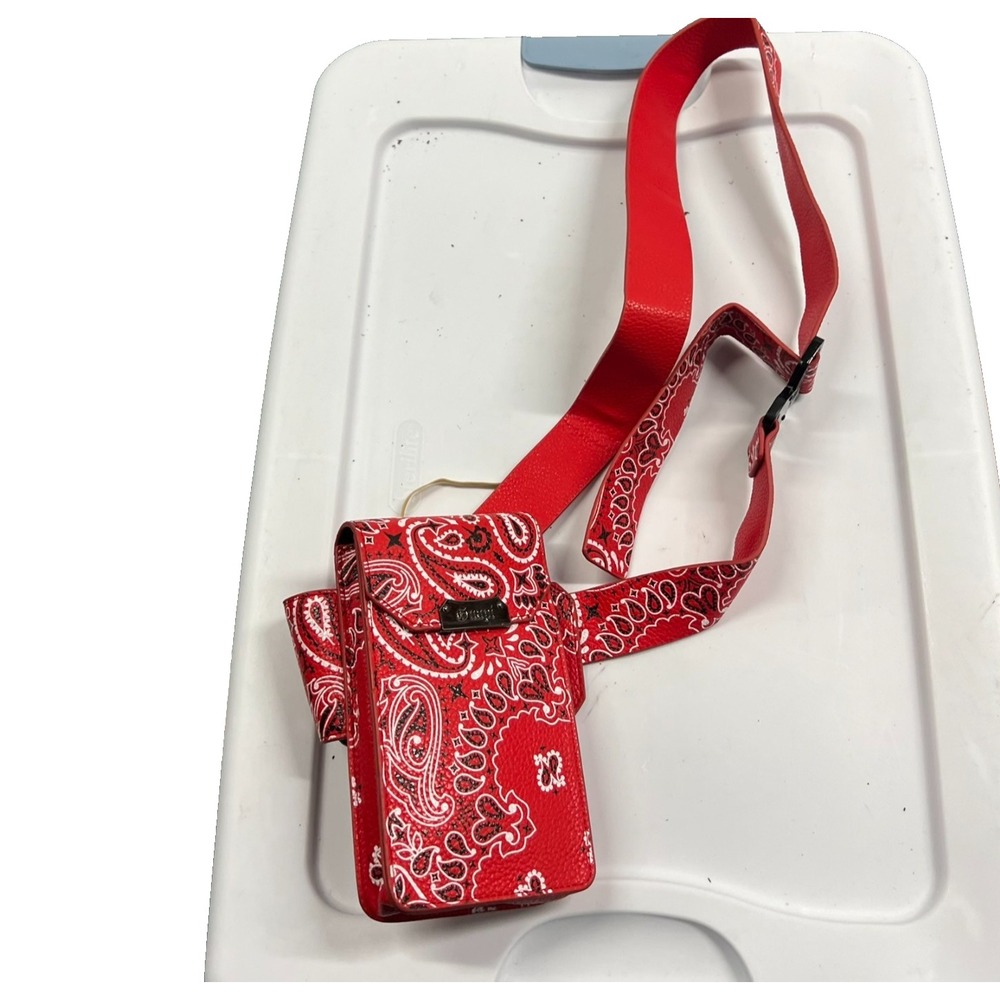 Guapi Phone Crossbody Bag Womens Red Paisley‎ Print Small Purse Strap NWOT